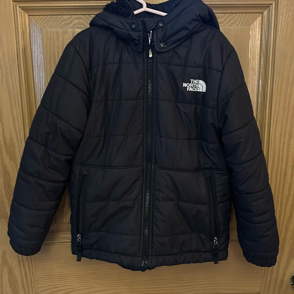 North Face kids size small 7/8 reversible with detachable hood